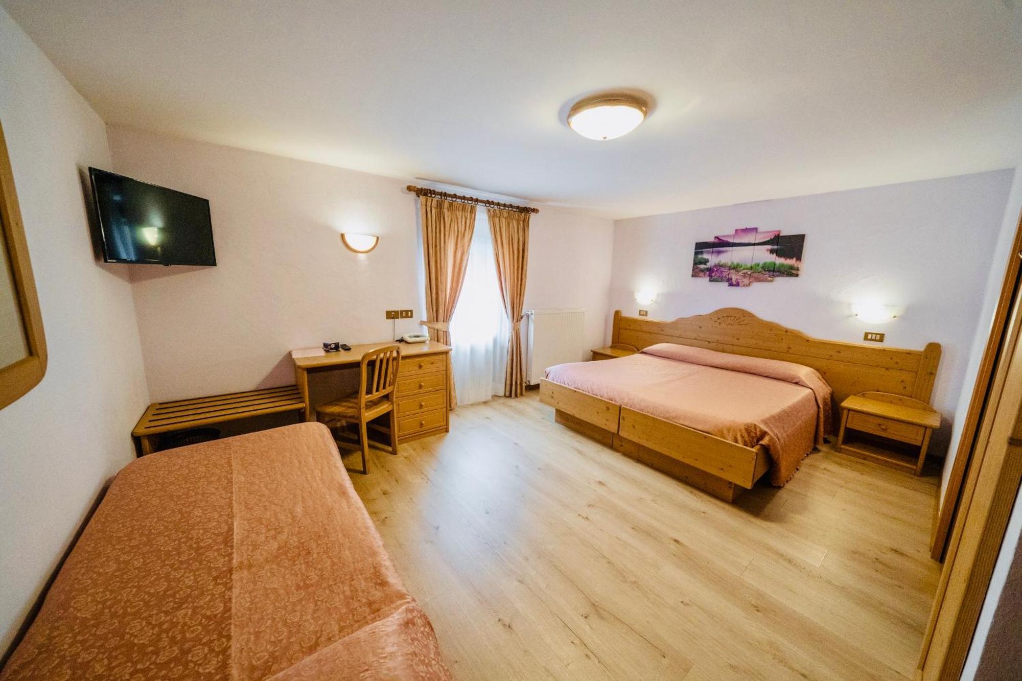 Hotel Siera Hof Sappada Esterno foto